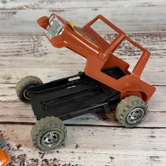 Kenner M.A.S.K. Mask Gator Off Road Vehicle With Hydroplane Boat Driver *Read* - Picture 4 of 12